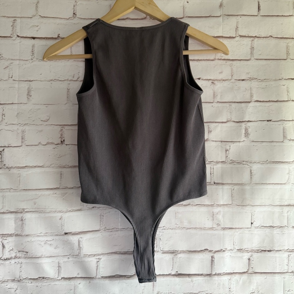 Gray Ribbed Bodysuit - Picture 2 of 3